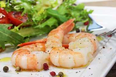 karides salatası
