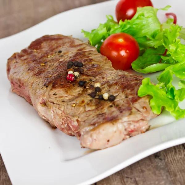 Steak and salas — Stock Photo, Image