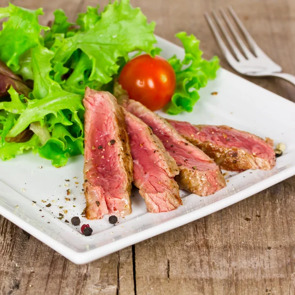 Steak and salas — Stock Photo, Image