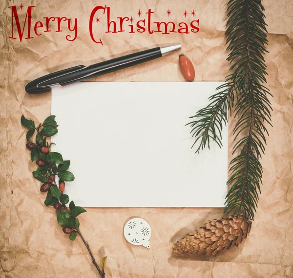 Kerstmockup Voor Ansichtkaart Met Droog Fruit Ambachtelijk Papier Geschenkdoos Handgemaakt — Stockfoto