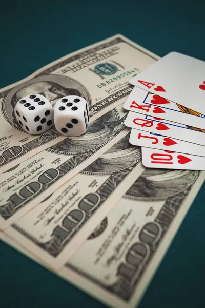 Chisinau Moldova 2020 Dice Playing Cards Green Cloth Casino Dollars — Stock Photo, Image