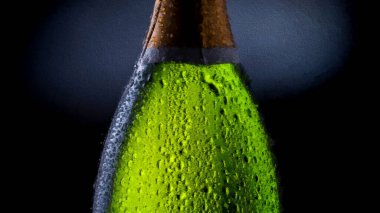Yeşil Şampanya Şişe Suyu Pastel Tuval Yağlı Boyayı Düşürdü
