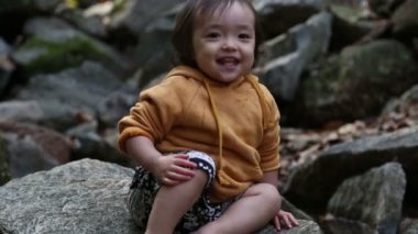 Bebek toddler creek at.