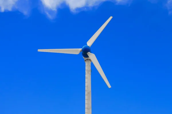 Ветроэнергетическая турбина — стоковое фото