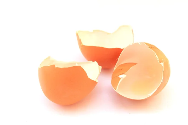 Cáscaras vacías de huevos rotos —  Fotos de Stock