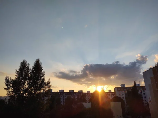 Tramonto Colorato Sugli Edifici Della Città Slovacchia — Foto Stock