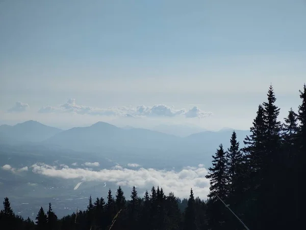 Krásná Krajina Horami Příroda Modrá Obloha — Stock fotografie