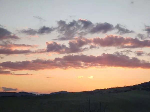 Гірський Пейзаж Красивому Заході Сонця — стокове фото