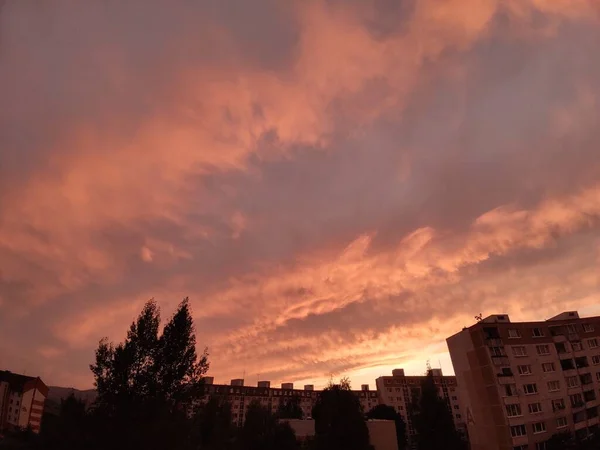 Blick Auf Die Europäische Stadt Bei Sonnenuntergang — Stockfoto