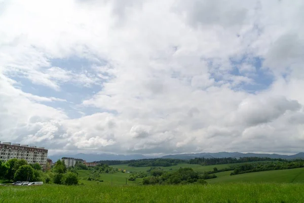 Beautiful Green Landscape Cloudy Sky — Stock Photo, Image