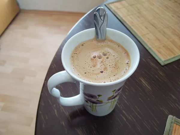 Taza Café Con Cuchara Sobre Mesa Madera —  Fotos de Stock