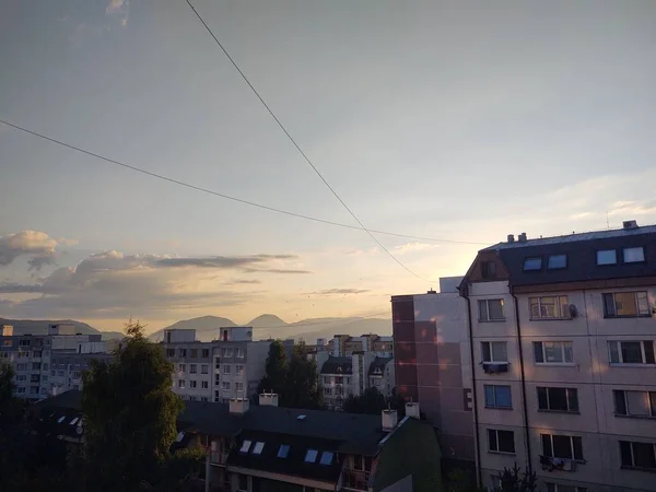 Tramonto Colorato Sugli Edifici Della Città Slovacchia — Foto Stock