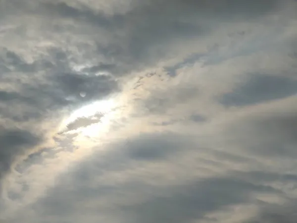 Prachtige Lucht Met Witte Wolken — Stockfoto