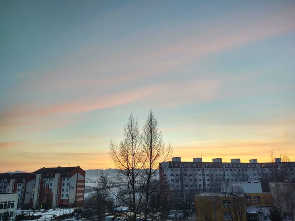 Hermosa Puesta Sol Sobre Ciudad Invierno — Foto de Stock