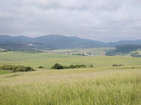 Bela Paisagem Montanhosa Durante Dia — Fotografia de Stock