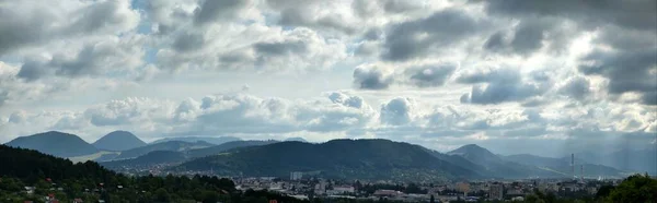 Pôr Sol Colorido Nascer Sol Sobre Edifícios Cidade Eslováquia — Fotografia de Stock