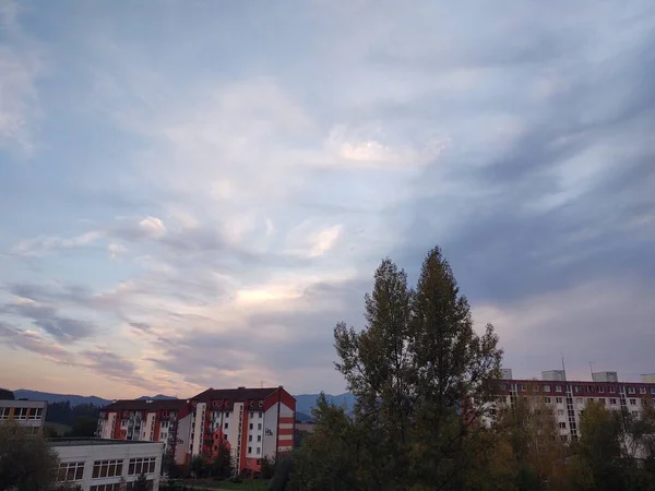 Восход Солнца Над Зданиями Городе Словакия — стоковое фото
