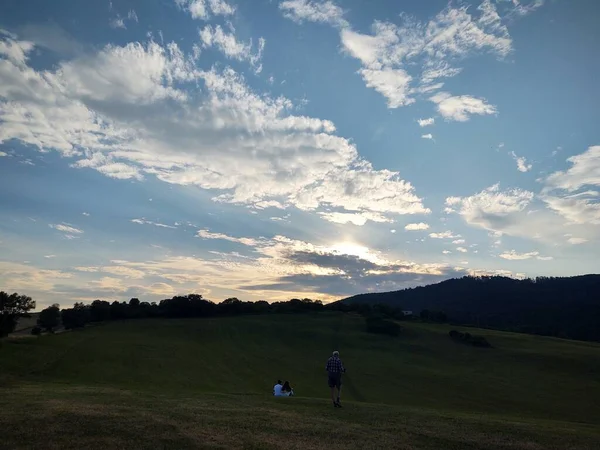 Beau Paysage Avec Des Montagnes Ciel Bleu — Photo