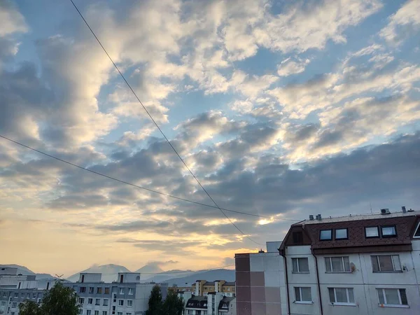 Blick Auf Die Europäische Stadt Bei Sonnenuntergang — Stockfoto