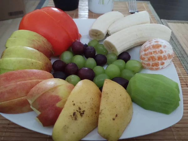 Close Fresh Sweet Fruits Plate — Stock Photo, Image