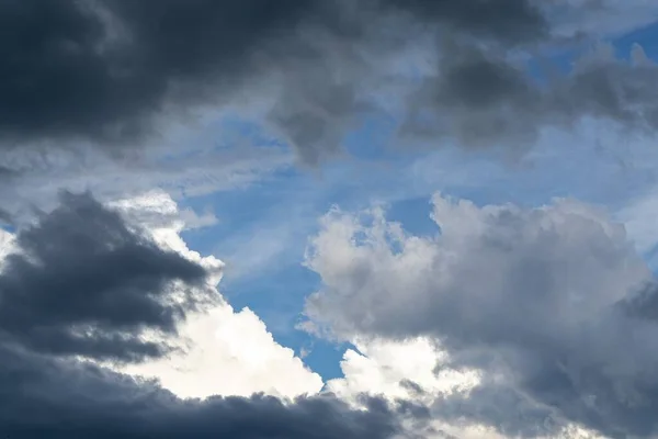 Mooie Wolken Lucht Overdag — Stockfoto