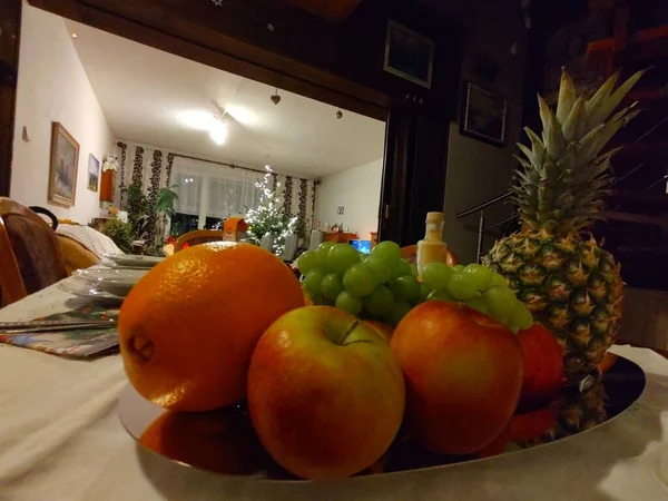 Masă Crăciun Fructe Acasă — Fotografie, imagine de stoc