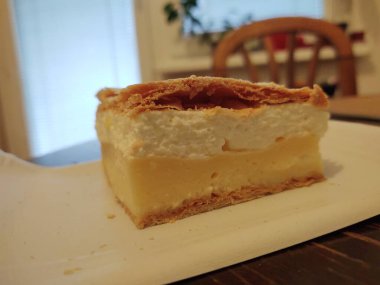 Çantada keklik, kapat.