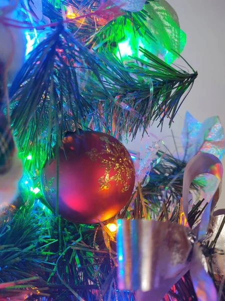 Decorações Árvore Natal Durante Inverno Eslováquia — Fotografia de Stock