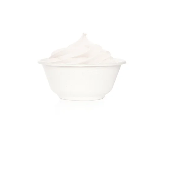 Frozen yogurt plain in medium white cup — Stock Photo, Image