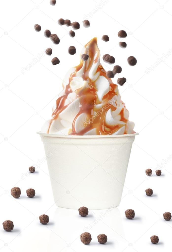 https://st.depositphotos.com/2617655/3322/i/950/depositphotos_33221161-stock-photo-frozen-yogurt-caramel-chocolate-balls.jpg