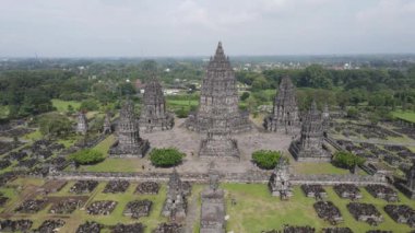 Endonezya, Yogyakarta 'daki Hindu tapınağı..