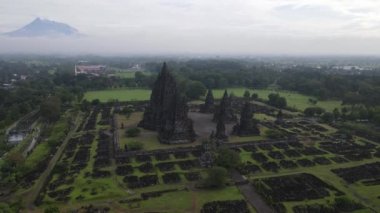 Endonezya, Yogyakarta 'daki Hindu tapınağı..