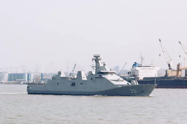 Indonéz Haditengerészet Kri Raden Eddy Martandinata 331 Fregatt Csatahajó Madura — Stock Fotó
