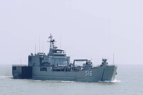 Indonesische Marine Zeil Kri Surabaya 591 Semi Stealth Oorlogsschip Madura — Stockfoto