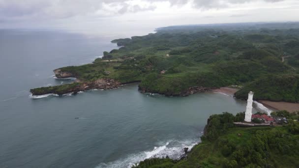 Aerial View Lighthouse Indonesian Beach — Vídeos de Stock