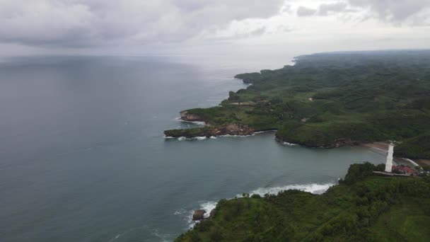Aerial View Lighthouse Indonesian Beach — Vídeos de Stock