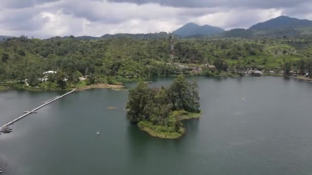 Timelapse Del Lado Del Lago Con Parque Montaña Bandung Indonesia — Vídeo de stock