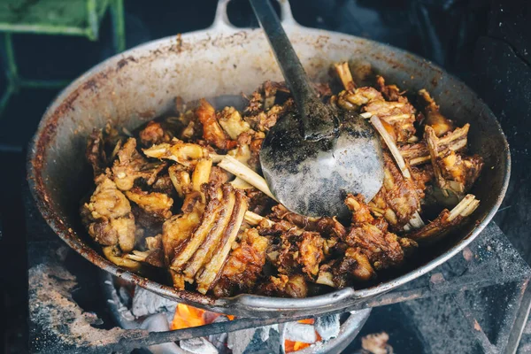 Tengkleng Kambing Keçi Tengklengi Pişirmek Keçi Kemiklerinin Ana Bileşenine Sahip — Stok fotoğraf