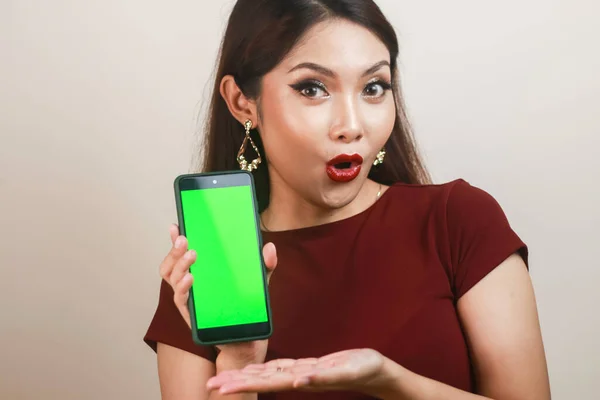 Asian Beautiful Girl Shocked Smartphone Redshirt — стокове фото