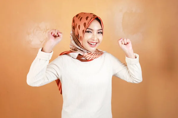 Beautiful Muslim Woman Enthusiast Celebrating Yes Success Concept — Stockfoto