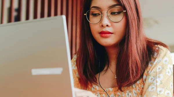 Young Asian Woman Working Laptop Computer While Sitting Cafe Looking — Stock Photo, Image