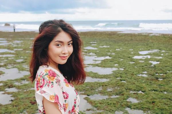 Young Asian Girl Beach Smiling Camera Gunungkidul Indonesia —  Fotos de Stock