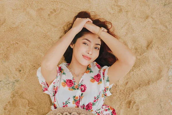 Close Top View Smiling Woman Lying Relaxing Beach Sand —  Fotos de Stock