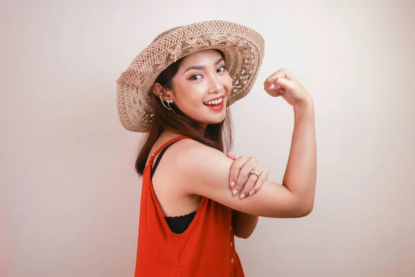 Gorgeous Strong Young Asian Woman Orange Dress Straw Hat Showing —  Fotos de Stock