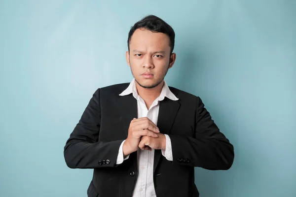 Portrait Young Asian Businessman Looks Angry Holding His Fist Ready — 图库照片