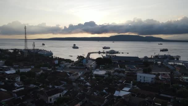 Barco Ferry Que Cruza Puerto Ketapang Banyuwangi Gilimanuk Bali — Vídeo de stock