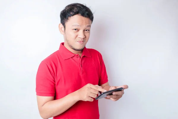 Portrait Homme Asiatique Heureux Sourit Tient Son Smartphone Portant Shirt — Photo