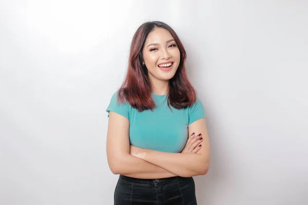 Retrato Una Mujer Asiática Sonriente Confiada Con Una Camisa Azul —  Fotos de Stock