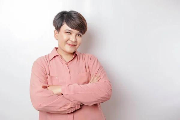 Porträtt Självsäker Leende Asiatisk Kvinna Bär Rosa Skjorta Stående Med — Stockfoto