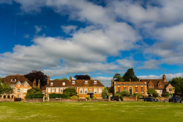 Old suburban houses — Stock Photo, Image